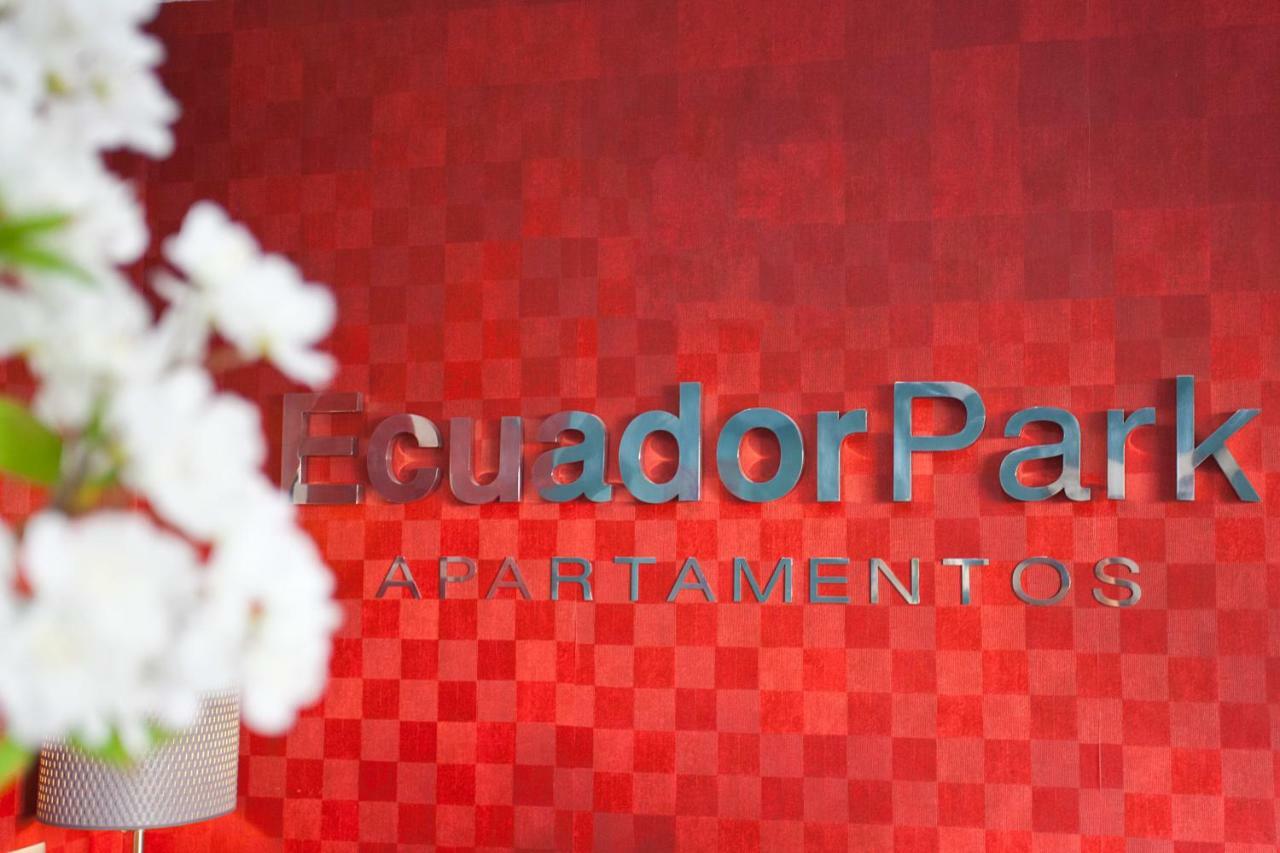 Apartamentos Ecuador Park Torremolinos Eksteriør billede